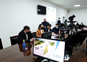 Ақылы жол кімге тиімді?