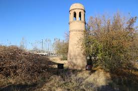 Қараусыз қалған Қызыр мұнарасы