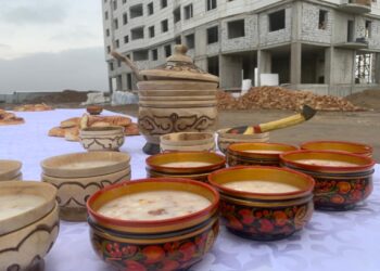 ТҮРКІСТАН: ҚҰРЫЛЫСШЫЛАРҒА НАУРЫЗ КӨЖЕ ТАРАТЫЛДЫ