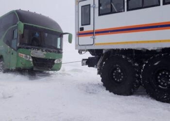 ТҮРКІСТАН ОБЛЫСЫНДА ҚАР ҚҰРСАУЫНДА ҚАЛҒАН 33 АДАМ ҚҰТҚАРЫЛДЫ