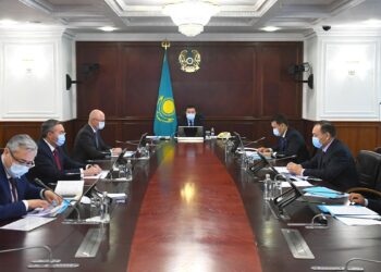 А. Мамин вакциналау кестесінің орындалуын қамтамасыз етуді тапсырды