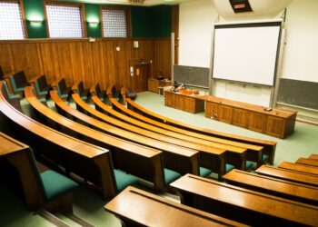 ЕГЕР ЖОО-ның БІЛІМ БЕРУГЕ ҚАЖЕТТІ РЕСУРСЫ БОЛМАСА…