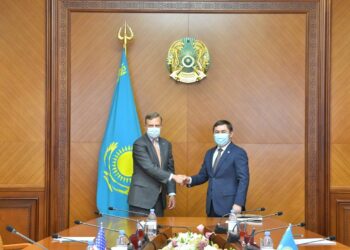 ШЫМКЕНТ ӘКІМІ АҚШ-ТЫҢ БАС КОНСУЛЫМЕН КЕЗДЕСТІ