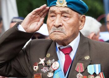 ШЫМКЕНТТЕ ҰЛЫ ОТАН СОҒЫСЫ АРДАГЕРЛЕРІНЕ 1 МИЛЛИОН ТЕҢГЕДЕН БЕРІЛДІ