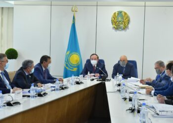 АҒЫН СУ ҚОРЫНЫҢ ТАПШЫЛЫҒЫ МЕН ТИІМДІ ПАЙДАЛАНУ МӘСЕЛЕСІ КӨШПЕЛІ ОТЫРЫСТА ТАЛҚЫЛАНДЫ