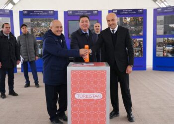 ТҮРКІСТАНДА ЕЛІМІЗДЕГІ ЕҢ ІРІ АУРУХАНАЛАРДЫҢ БІРІ САЛЫНУДА