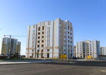 ТҮРКІСТАН ҚАЛАСЫНДА 100-ГЕ ЖУЫҚ КӨПҚАБАТТЫ ТҰРҒЫН ҮЙ САЛЫНДЫ