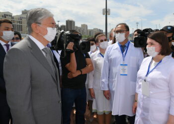 Қ.ТОҚАЕВ «АЛТЫН ЖҮРЕК» ЕСКЕРТКІШІНІҢ АШЫЛУ РӘСІМІНЕ ҚАТЫСТЫ