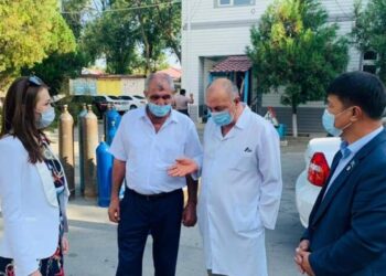 ТҮРКІСТАН: ДЕПУТАТТАР ЖАСАНДЫ ТЫНЫС АЛУ АППАРАТЫ МЕН ОТТЕГІ БАЛЛОНДАРЫН ТАБЫСТАДЫ