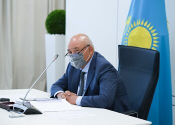 ӨМІРЗАҚ ШӨКЕЕВ КОРОНАВИРУС ІНДЕТІНЕ ҚАТЫСТЫ ШҰҒЫЛ ТАПСЫРМА БЕРДІ