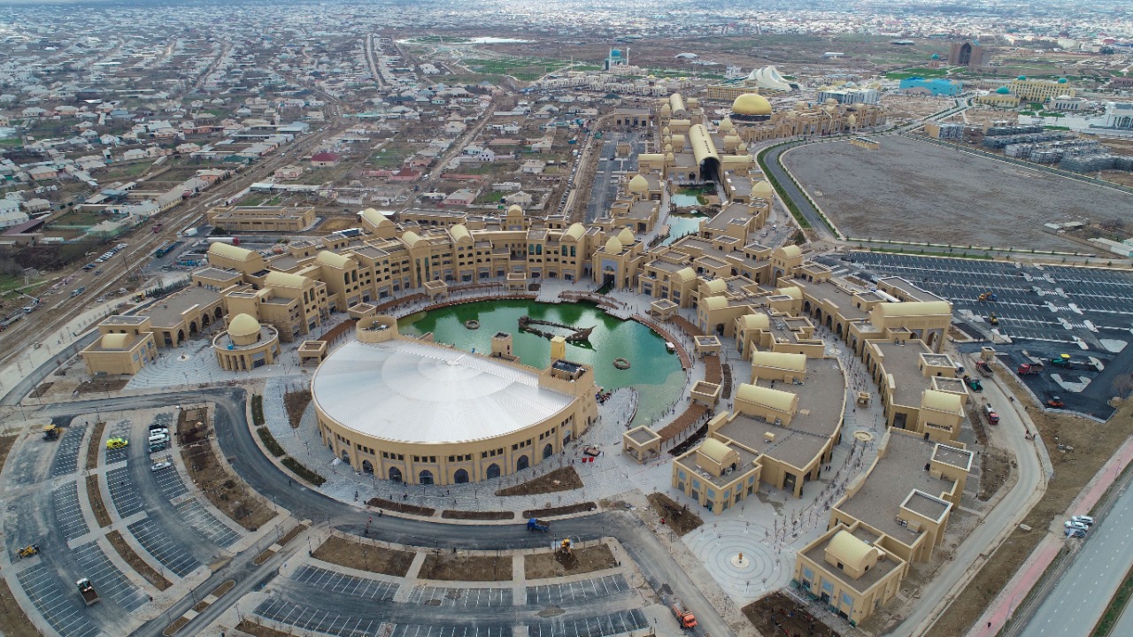 Орыс порносын көпшілік алдында ұятқа қалдыру Сахнадағы жарқылдардың эротикалық фотосуреттері