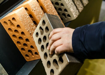 ОТАНДЫҚ ҚҰРЫЛЫС МАТЕРИАЛДАРЫН МІНДЕТТІ ТҮРДЕ ҚОЛДАНУ ҮШІН ҚҰҚЫҚТЫҚ БАЗА ЖАСАЛДЫ