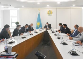 ПАРЛАМЕНТ МӘЖІЛІСІНІҢ ДЕПУТАТТАРЫ ТҮРКІСТАН ӨҢІРІНДЕ