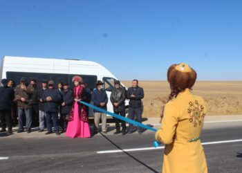 ТҮРКІСТАН МЕН ЖАМБЫЛ ОБЛЫСТАРЫН ЖАЛҒАЙТЫН ЖОЛ ПАЙДАЛАНУҒА БЕРІЛДІ