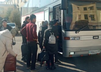 «ҚАЖЫМҰҚАН ЕЛІНЕН — ҚАЖЫМҰҚАН ЕЛІНЕ». ОРДАБАСЫЛЫҚ ӨНЕРПАЗДАР АҚМОЛА ОБЛЫСЫНА ЖОЛ ТАРТТЫ