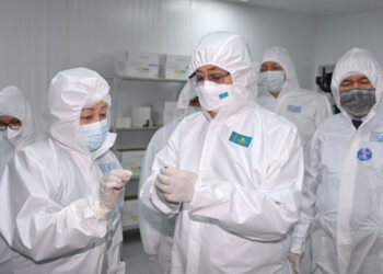 МЕМЛЕКЕТ БАСШЫСЫ «Otarbiopharm» ИММУНОЛОГИЯЛЫҚ ПРЕПАРАТТАР ШЫҒАРАТЫН БИОФАРМАЦЕВТИКА ЗАУЫТЫНА БАРДЫ