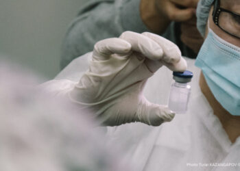 «СПУТНИК V» АВТОРЛАРЫ COVID-19 БЕН ТҰМАУҒА ҚАРСЫ БІР ВАКЦИНА ӨНДІРЕДІ