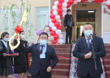 ТҰҢҒЫШ ПРЕЗИДЕНТ КҮНІ ҚАРСАҢЫНДА МАҚТААРАЛДА 4 МЕКТЕП ПАЙДАЛАНУҒА БЕРІЛДІ