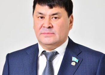 БАЙКЕН ӘШІРБАЕВ — «ЖОМАРТ ЖҮРЕК» СЫЙЛЫҒЫНЫҢ ИЕГЕРІ