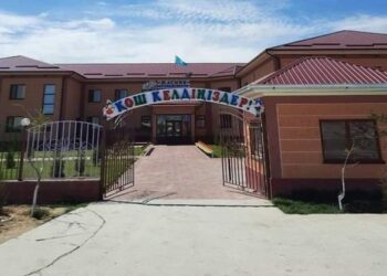 САУРАН АУДАНЫНДА СПОРТ КЕШЕНІ МЕН БАЛАБАҚША-МЕКТЕП НЫСАНЫ АШЫЛДЫ