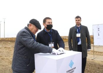 ТҮРКІСТАНДА ЖАҢА ЗАУЫТТЫҢ КАПСУЛАСЫ САЛЫНДЫ