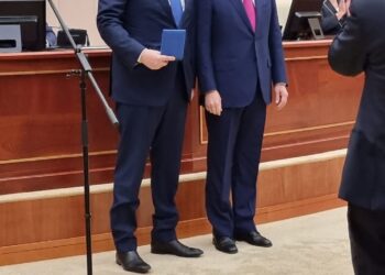 ҒАНИ ТАШҚАРАЕВ «ЕРЕН ЕҢБЕГІ ҮШІН» МЕДАЛІМЕН НАГРАДТАЛДЫ