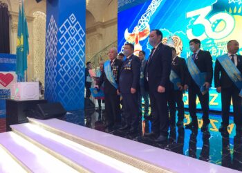 ЕЛБАСЫНЫҢ КУРСТАСЫ ТУҒАН ЖЕРІНІҢ «ҚҰРМЕТТІ АЗАМАТЫ» АТАНДЫ