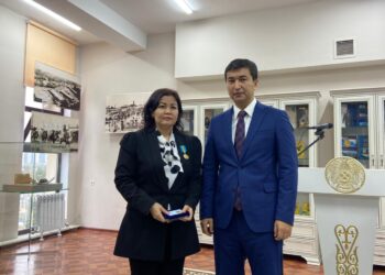 ТӘУЕЛСІЗДІК ТАРТУЫ