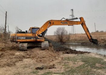 КЕЛЕС АУДАНЫНЫҢ КАНАЛДАРЫН ТАЗАЛАУҒА ӨЗБЕКСТАНДЫҚ ТЕХНИКА ЖҰМЫЛДЫРЫЛДЫ