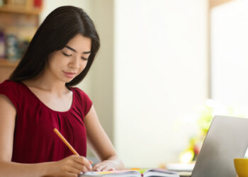 ҚАЗАҚСТАНДА ОНЛАЙН УНИВЕРСИТЕТТЕР ҚҰРЫЛАДЫ