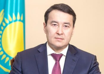 ҮКІМЕТ БАСШЫСЫ ЖАҢА МИНИСТРЛЕРДІ ТАНЫСТЫРЫП ТАПСЫРМА БЕРДІ