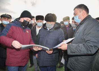 Ө.ШӨКЕЕВ: «БІЗ СУДЫ ТИІМДІ ПАЙДАЛАНЫП, МОЛ ӨНІМ АЛУДЫҢ ҮЛГІСІН КӨРСЕТУІМІЗ КЕРЕК»