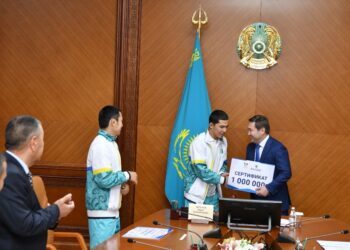 ШЫМКЕНТТЕ СУРДЛИМПИАДА ОЙЫНДАРЫНЫҢ ЖҮЛДЕГЕРЛЕРІ МАРАПАТТАЛДЫ