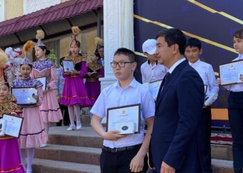 МЕГАПОЛИСТІҢ 8 МЕКТЕБІ ҮЗДІКТЕР ҚАТАРЫНДА