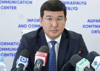 МЕДИЦИНА МАМАНДАРЫ КЕҢЕС БЕРЕДІ