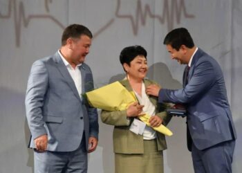 МЕГАПОЛИСТІҢ ДЕНСАУЛЫҚ ЖАНАШЫРЛАРЫНА ҚҰРМЕТ КӨРСЕТІЛДІ