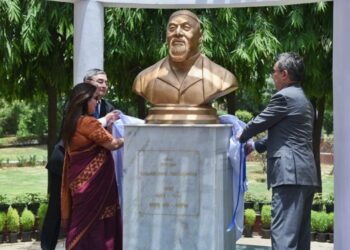 НЬЮ-ДЕЛИДЕ АБАЙҒА БЮСТ ҚОЙЫЛДЫ