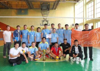 ТҮРКІСТАН ӨҢІРІНІҢ МЕМЛЕКЕТТІК ҚЫЗМЕТШІЛЕРІ ТОҒЫЗҚҰМАЛАҚТАН КҮМІС ЖҮЛДЕГЕ ҚОЛ ЖЕТКІЗДІ