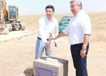 12 МИЛЛИОН ДОЛЛАРДЫ ҚҰРАЙТЫН КҮН ЭЛЕКТР СТАНЦИЯСЫ САЛЫНАДЫ