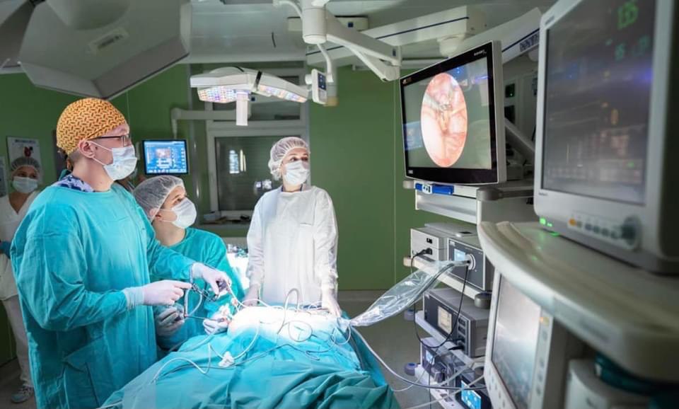 Көркем гимнастикадағы жалаңаш жарқырау