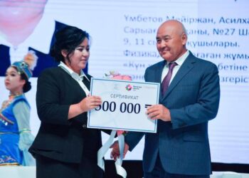 ТҮРКІСТАН ОБЛЫСЫНЫҢ 11 БІЛІМ ҰЯСЫ РЕСПУБЛИКАДАҒЫ 100 ҮЗДІК МЕКТЕПТІҢ ҚАТАРЫНДА