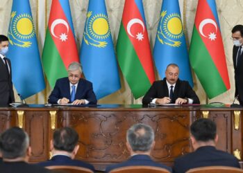 ЕКІ ЕЛ АРАСЫНДА 10 МАҢЫЗДЫ ҚҰЖАТҚА ҚОЛ ҚОЙЫЛДЫ