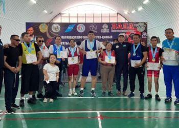 ТҮРКІСТАНДЫҚ ПАРАСПОРТШЫЛАР ЖЕҢІСПЕН ОРАЛДЫ