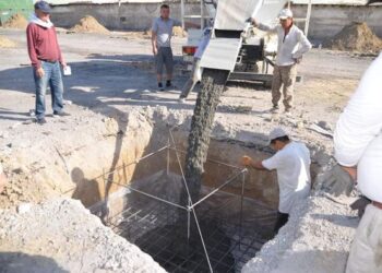 ЖЕТІСАЙДА ЖАҢА БАЗАРДЫҢ ҚҰРЫЛЫСЫ ЖҮРІП ЖАТЫР