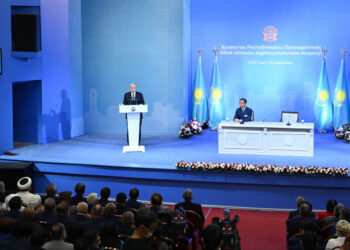 МЕМЛЕКЕТ БАСШЫСЫ АБАЙ ОБЛЫСЫНЫҢ ЖҰРТШЫЛЫҒЫМЕН КЕЗДЕСТІ