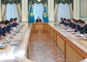 ҚАСЫМ-ЖОМАРТ ТОҚАЕВ ОБЛЫСТАРДЫҢ ЖӘНЕ НҰР-СҰЛТАН, АЛМАТЫ, ШЫМКЕНТ ҚАЛАЛАРЫНЫҢ ӘКІМДЕРІМЕН ЖИЫН ӨТКІЗДІ