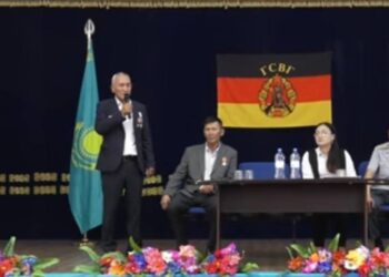 БАТЫС ЕЛДЕРІНДЕ БОРЫШЫН ӨТЕГЕН САРБАЗДАР ЖАСТАРМЕН КЕЗДЕСТІ