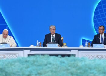 ПРЕЗИДЕНТ ҚАСЫМ-ЖОМАРТ ТОҚАЕВ ӘЛЕМДІК ЖӘНЕ ДӘСТҮРЛІ ДІНДЕР КӨШБАСШЫЛАРЫНЫҢ VII СЪЕЗІНЕ ҚАТЫСТЫ.