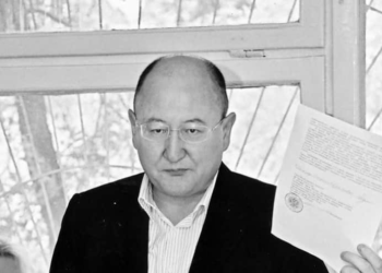 ИМЕННО ОТСУТСТВИЕ ТАКОГО ЛИДЕРА КАК САРЕНБАЕВ НЕ ПОЗВОЛЯЕТ СПЛОТИТЬСЯ ОППОЗИЦИИ — БАПИ