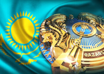 ПРЕЗИДЕНТ РЕСПУБЛИКА КҮНІ ҚАРСАҢЫНДА МЕМЛЕКЕТТІК НАГРАДАЛАР ТУРАЛЫ ЖАРЛЫҚҚА ҚОЛ ҚОЙДЫ